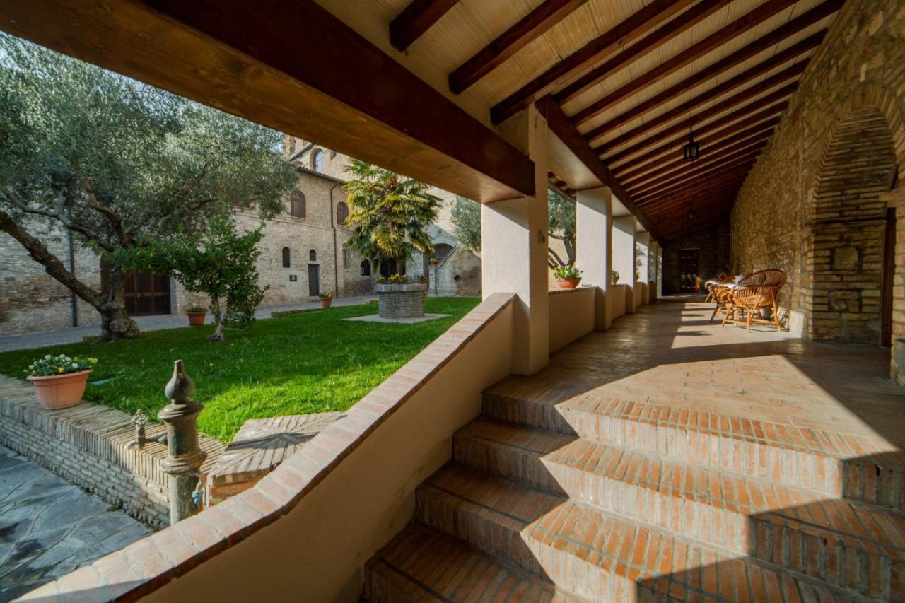 Il Monastero Di Bevagna Exterior foto